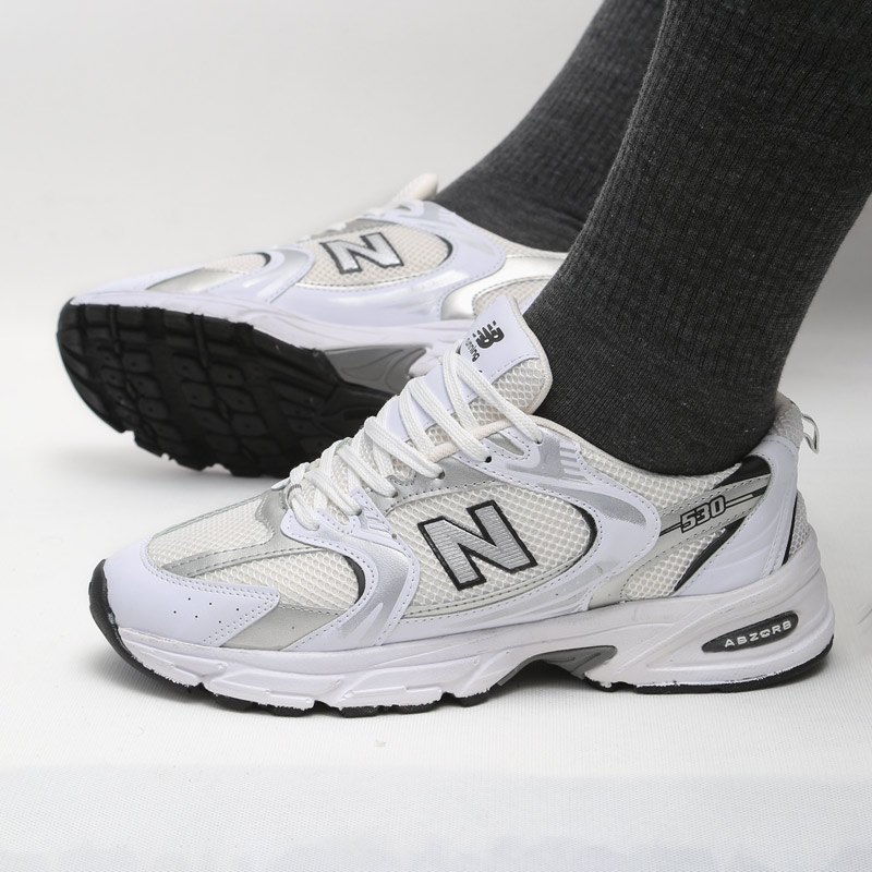 کفش و کتانی اسپرت مردانه و زنانه مدل نیوبالانس 530 رنگ سفید نقره ای کد 47168