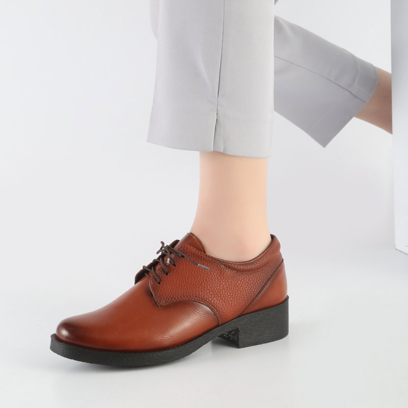 کفش طبی زنانه و دخترانه مدل بندی رنگ عسلی کد M712